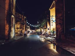 Spacious Robot Vacuum #3160 - image 1